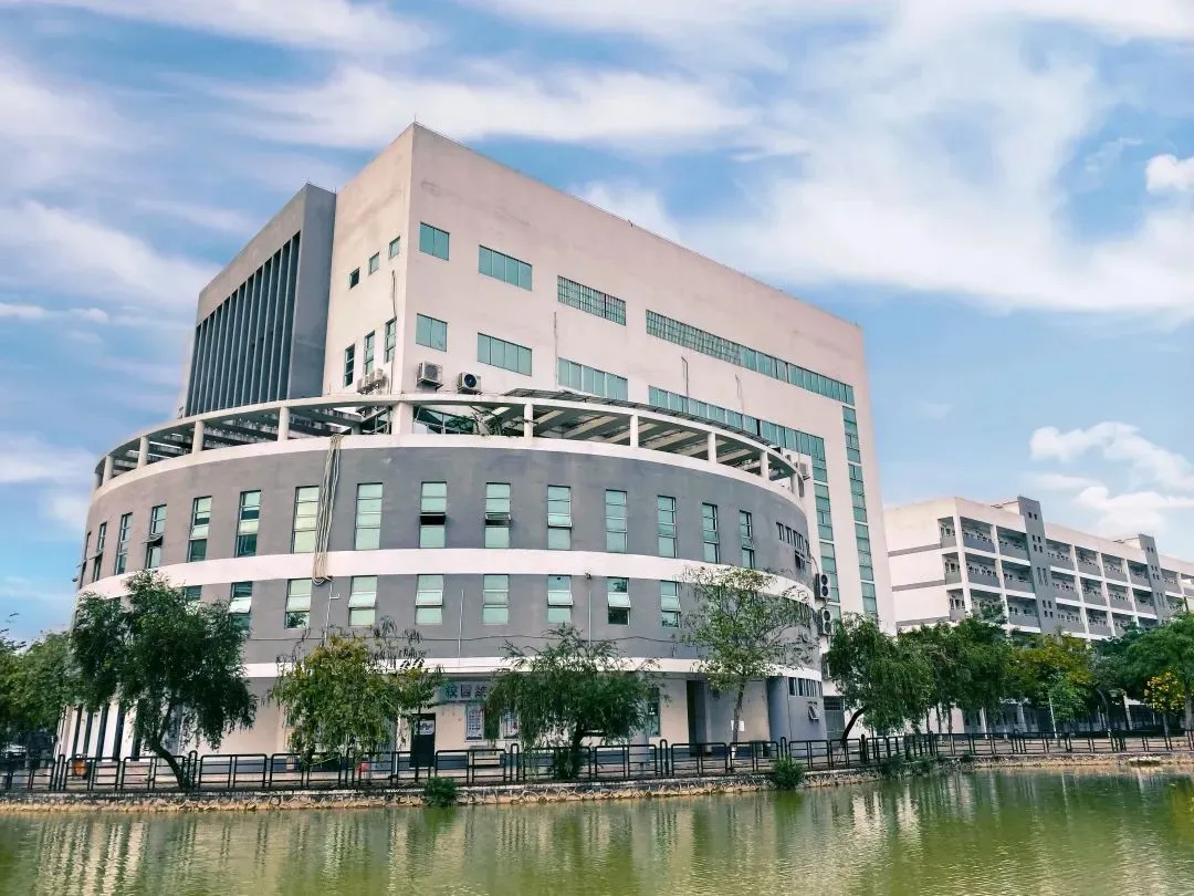 中考400分以下报名:广东花城工商高级技工学校2026年自主招生 第9张 中考400分以下报名:广东花城工商高级技工学校2026年自主招生 第9张