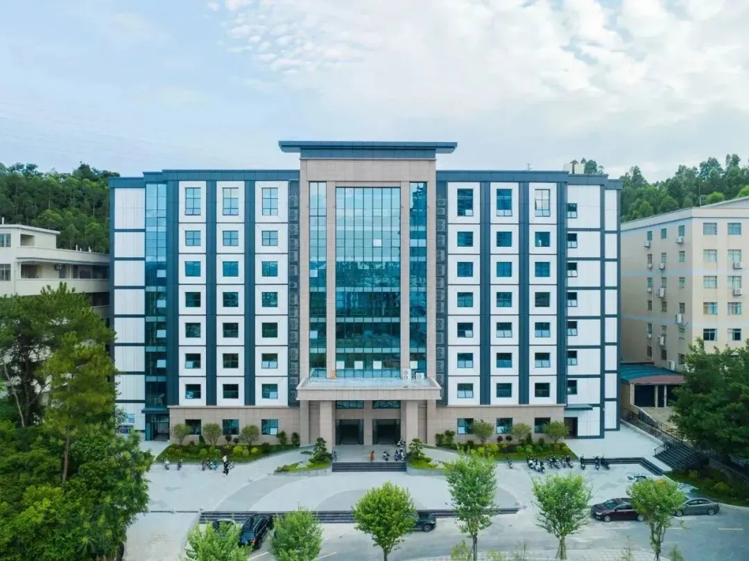 中考400分以下报名:广东花城工商高级技工学校2026年自主招生 第11张 中考400分以下报名:广东花城工商高级技工学校2026年自主招生 第11张