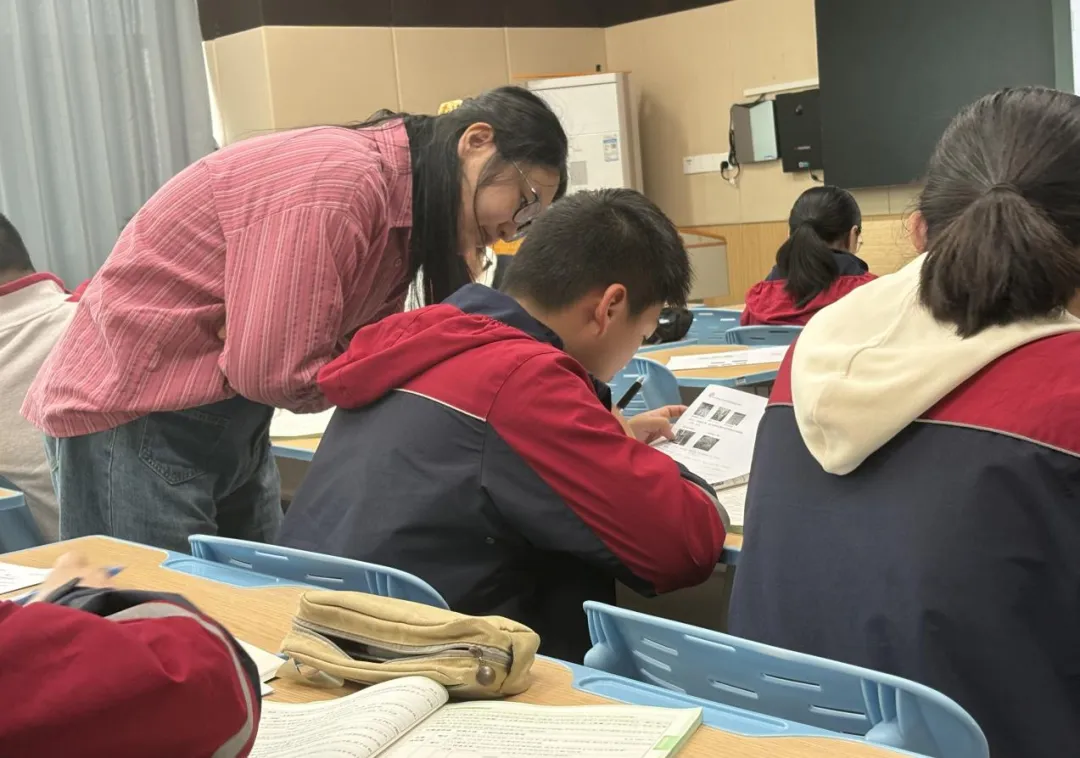 以督促教强课堂 以导提质备中考——记华师一附中数学、历史督学来我校交流指导活动 第9张 以督促教强课堂 以导提质备中考——记华师一附中数学、历史督学来我校交流指导活动 第9张