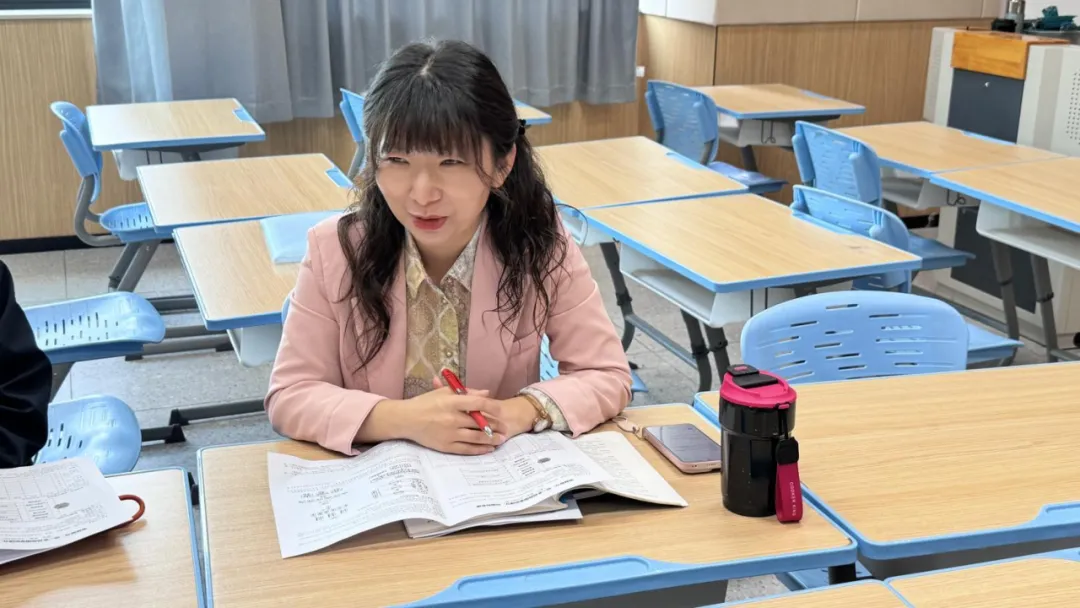 以督促教强课堂 以导提质备中考——记华师一附中数学、历史督学来我校交流指导活动 第11张 以督促教强课堂 以导提质备中考——记华师一附中数学、历史督学来我校交流指导活动 第11张