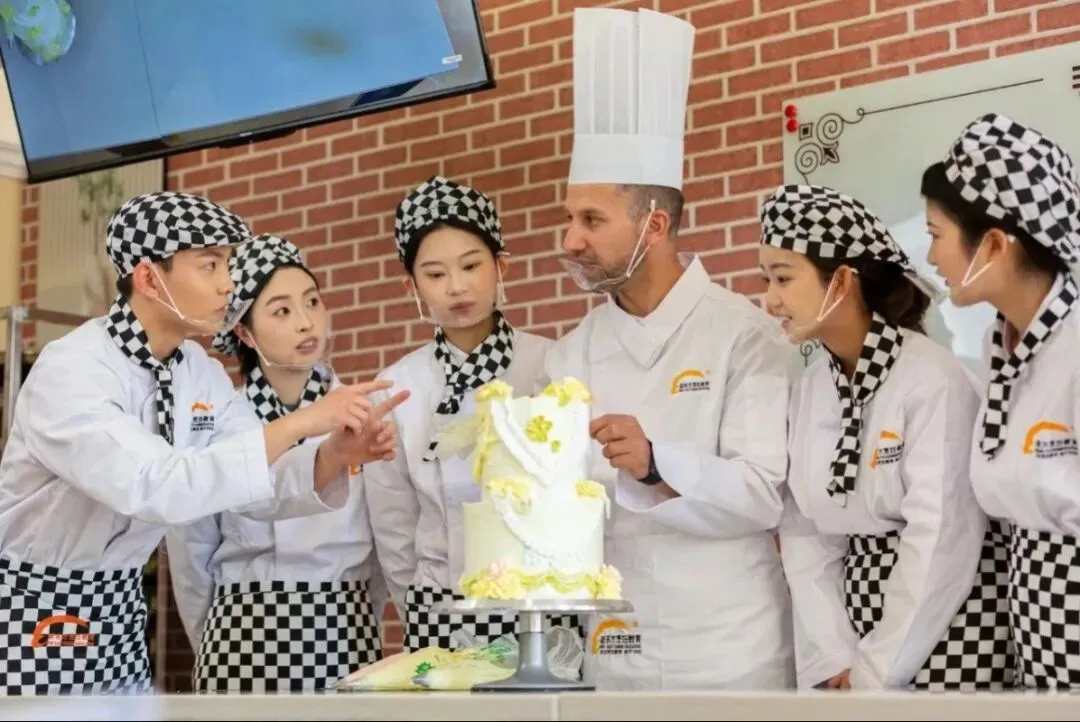 中考/高考没优势?别慌!临沂新东方职校给你一条新出路! 第22张