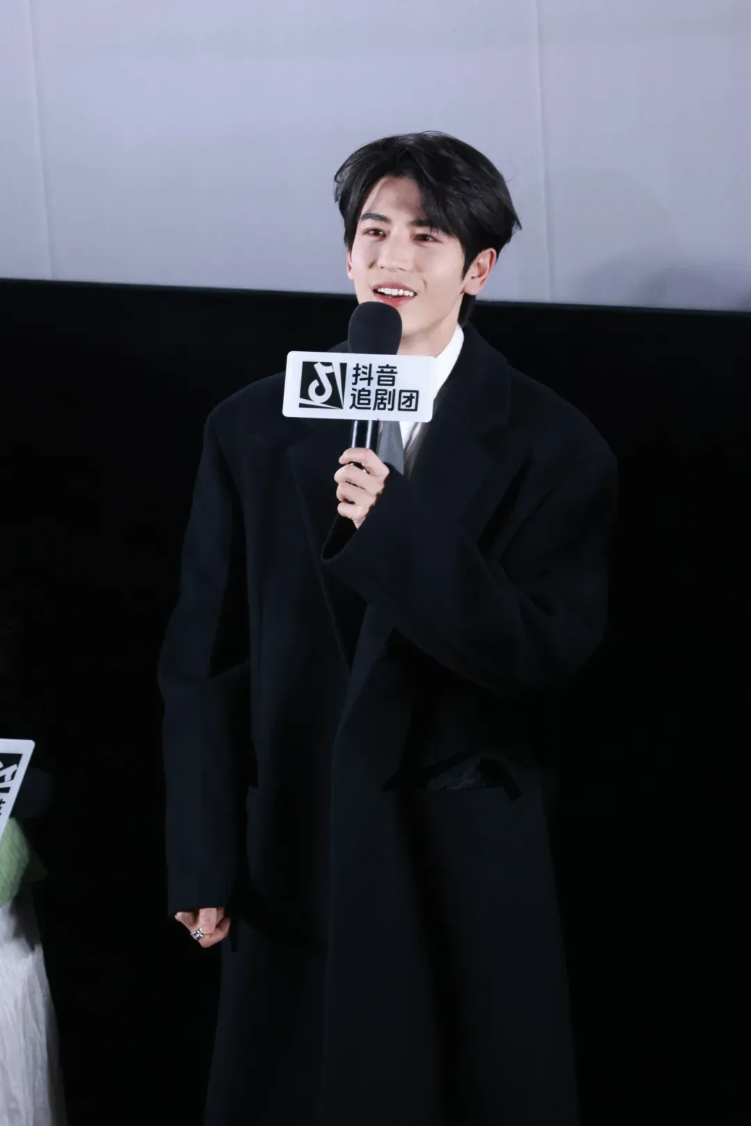 张凌赫登上英语试卷,网友:已经不是第一次了…… 第5张