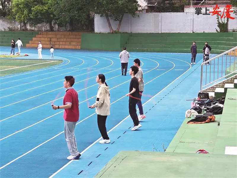 安庆体育中考进入倒计时 第2张 安庆体育中考进入倒计时 第2张