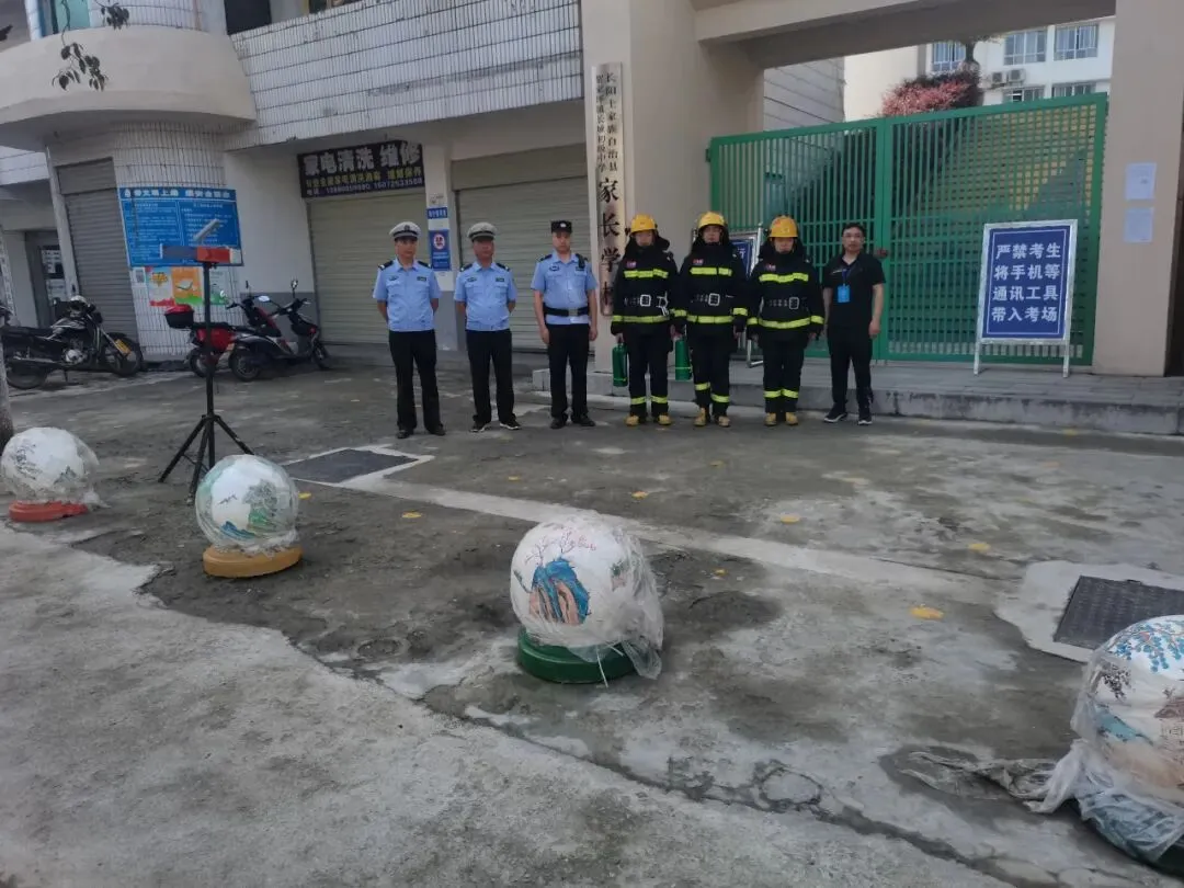 中考加油!莘莘学子奋笔疾书 宜昌消防全力护航 第6张