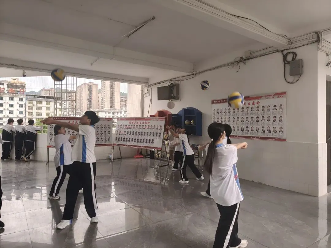 黔586:体育中考花絮 第2张