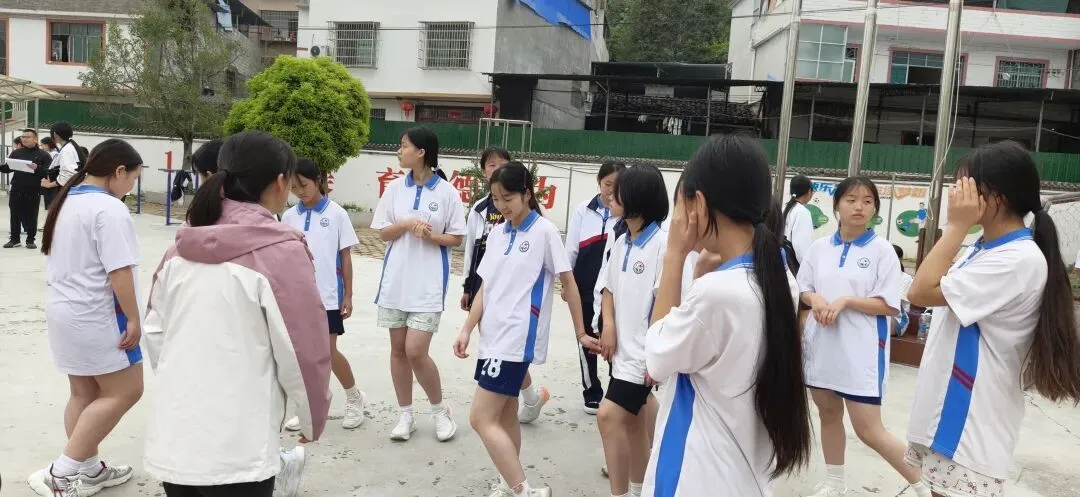 黔586:体育中考花絮 第14张