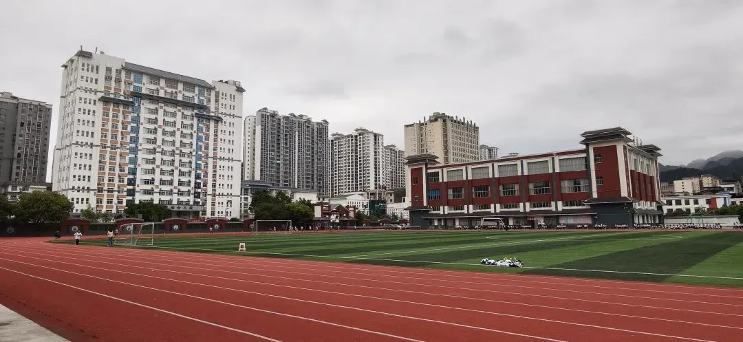 黔586:体育中考花絮 第16张