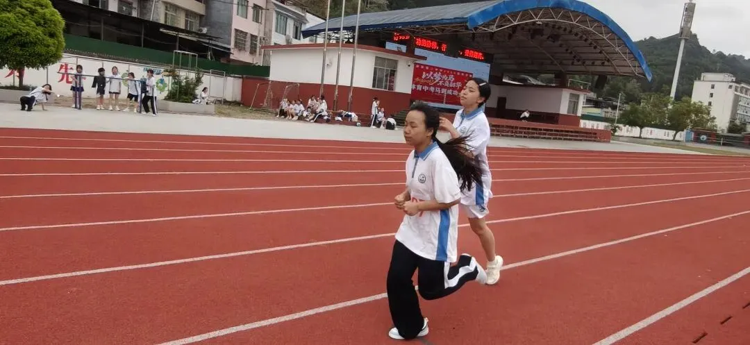 黔586:体育中考花絮 第19张