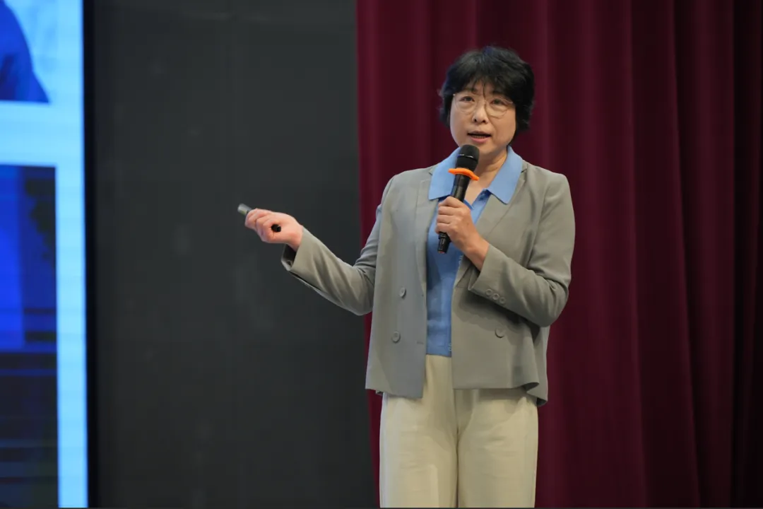 中考英语:从应试到能力!北京外国语大学教授沈忆文衢外开讲! 第4张 中考英语:从应试到能力!北京外国语大学教授沈忆文衢外开讲! 第4张