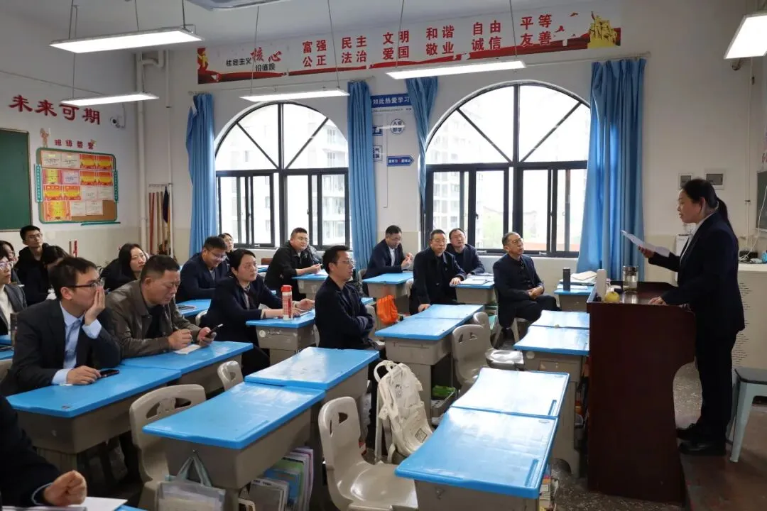 凝心聚力备中考 精准施策谋新篇——清外教育集团初中学段教联体2026年备考会圆满举行 第19张