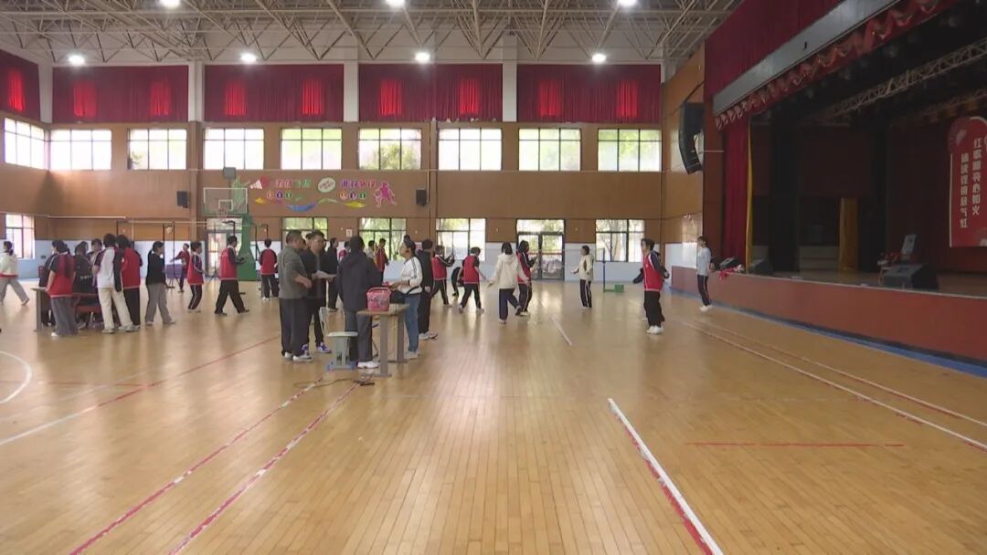 澧县开展中考体育模拟考试 助力考生从容备考 第2张 澧县开展中考体育模拟考试 助力考生从容备考 第2张