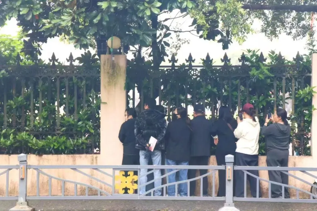 围墙外“长满”家长!直击台州体育中考现场,温暖又戳心 第10张 围墙外“长满”家长!直击台州体育中考现场,温暖又戳心 第10张