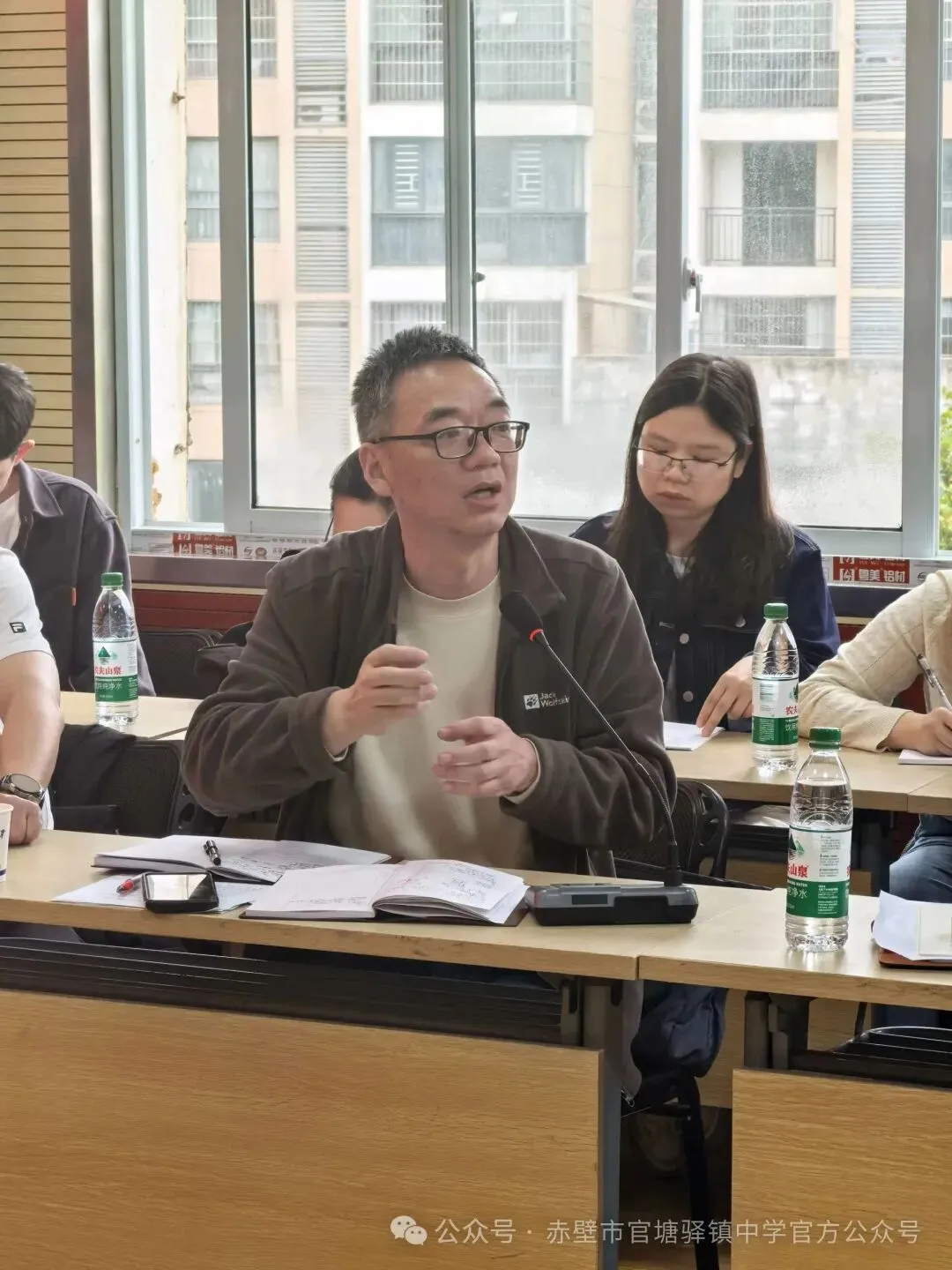 深入一线精准指导 凝心聚力共战中考——赤壁市教育局党组书记、局长周新山一行到官塘驿镇中学进行九年级备考视导 第11张