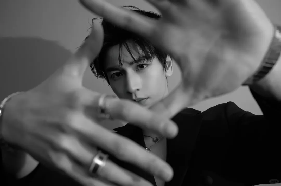 张凌赫登江苏英语试卷,学霸演员引全网关注! 第4张