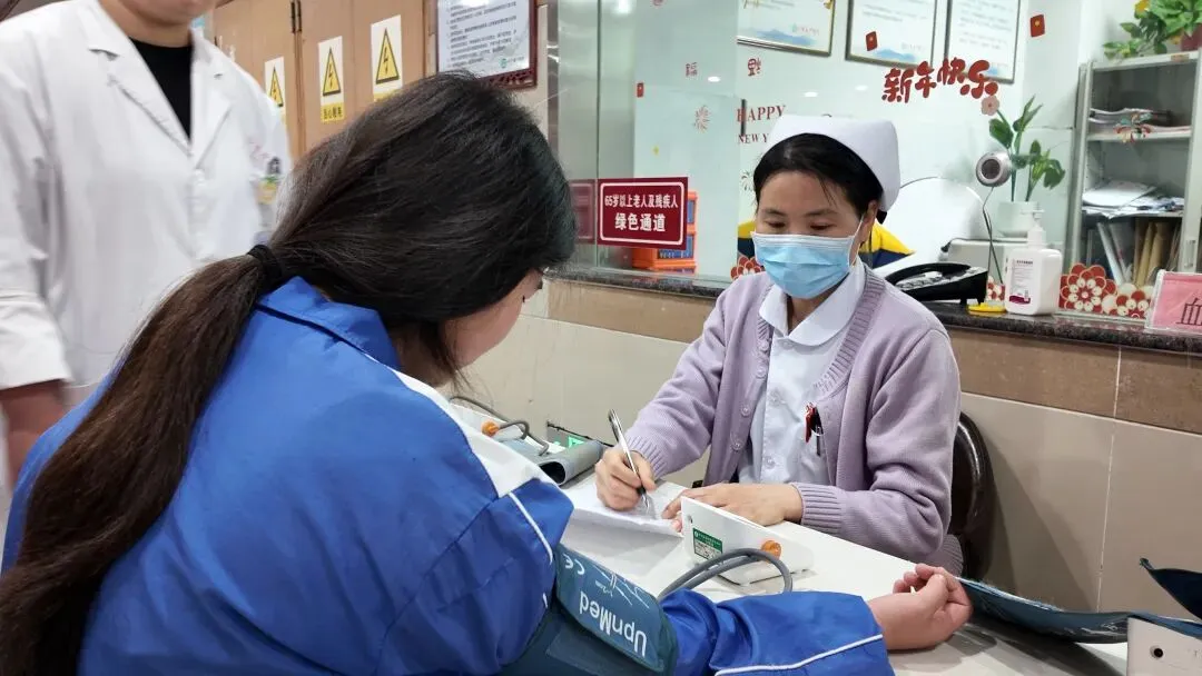 中考助力,健康护航——利辛县中医院开展2026年中考体检工作 第2张