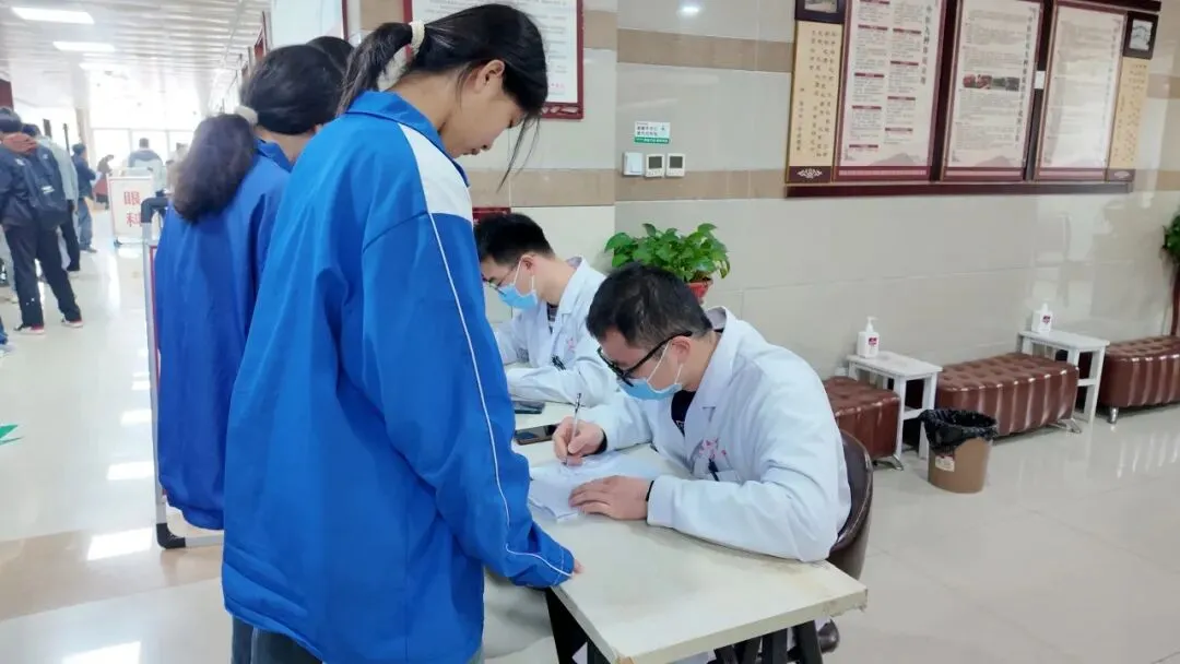 中考助力,健康护航——利辛县中医院开展2026年中考体检工作 第3张