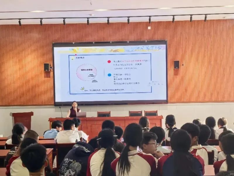 【策马前行 暖心相伴】惠安五峰中学举行中考考前心理辅导讲座 第4张