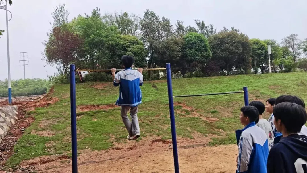 以测促练,砺剑中考——安仁五中开展中考体育模拟测试 第22张 以测促练,砺剑中考——安仁五中开展中考体育模拟测试 第22张