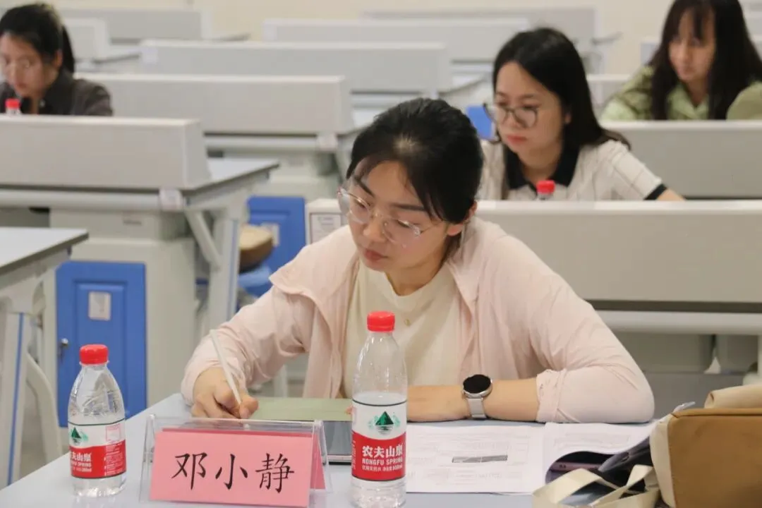 中考复习如何“提质”?坪山区教科院到我校把脉课堂,共研备考策略 第20张