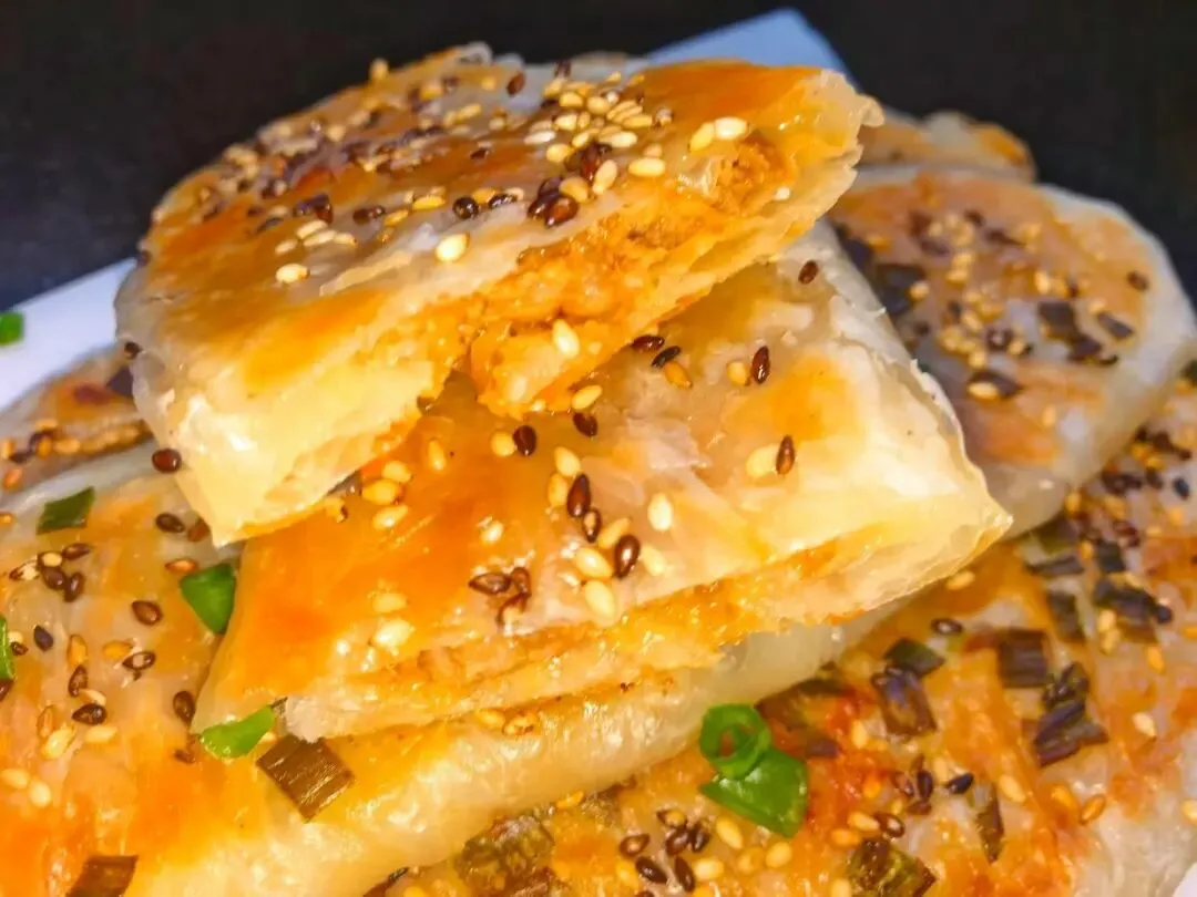 中考倒计时!初三儿子早餐不费妈,不和面不擀皮,15分钟烙4个饼 第2张 中考倒计时!初三儿子早餐不费妈,不和面不擀皮,15分钟烙4个饼 第2张