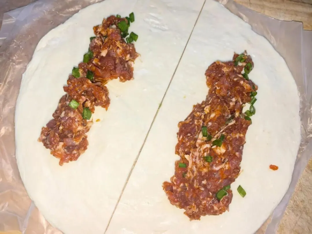 中考倒计时!初三儿子早餐不费妈,不和面不擀皮,15分钟烙4个饼 第4张 中考倒计时!初三儿子早餐不费妈,不和面不擀皮,15分钟烙4个饼 第4张