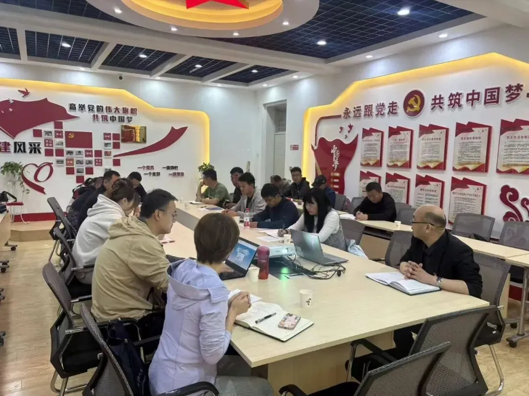 精研备考策略 共筑中考辉煌 第19张 精研备考策略 共筑中考辉煌 第19张