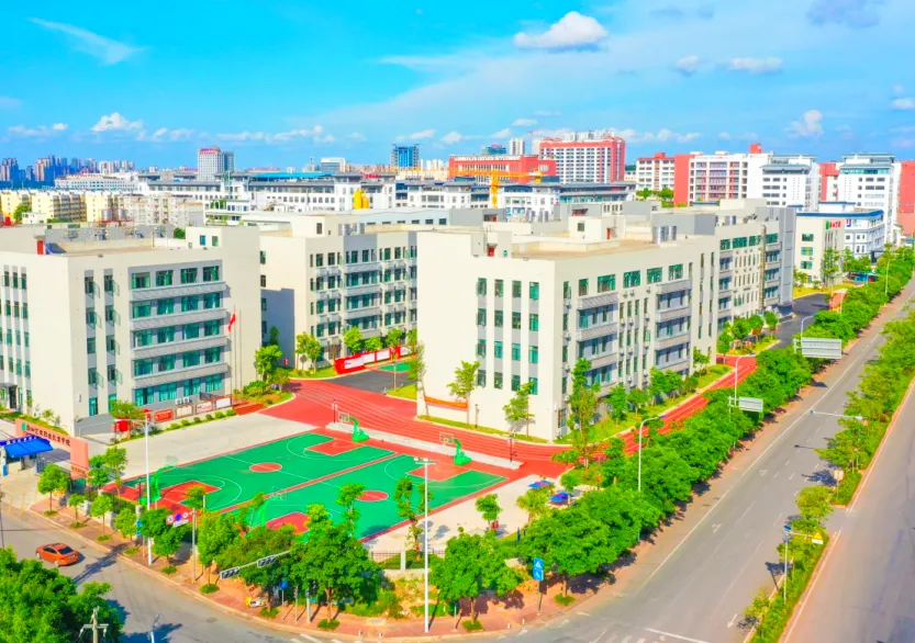 南宁家长注意!中考C+也能上本科!这所30年艺术职校火了! 第2张 南宁家长注意!中考C+也能上本科!这所30年艺术职校火了! 第2张