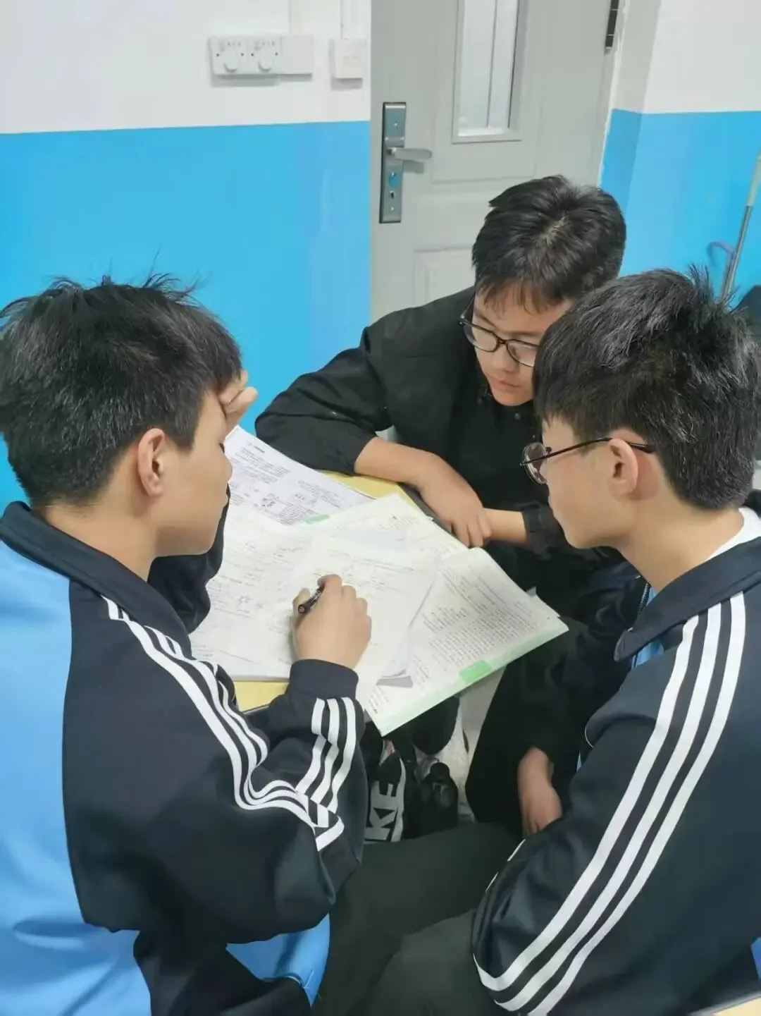 最后 50 天!‖西安远东英才中考冲刺营,精准提分,助力孩子圆梦理想高中!‖2026招生咨询电话:李主任 13072928315 第3张 最后 50 天!‖西安远东英才中考冲刺营,精准提分,助力孩子圆梦理想高中!‖2026招生咨询电话:李主任 13072928315 第3张