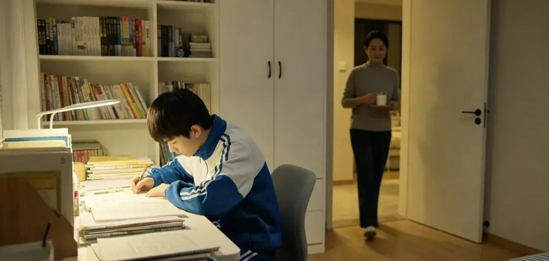 青岛中考|陪读随笔:熬过低谷,每一步都在靠近光,以温柔为伴,静待六月花开 第2张