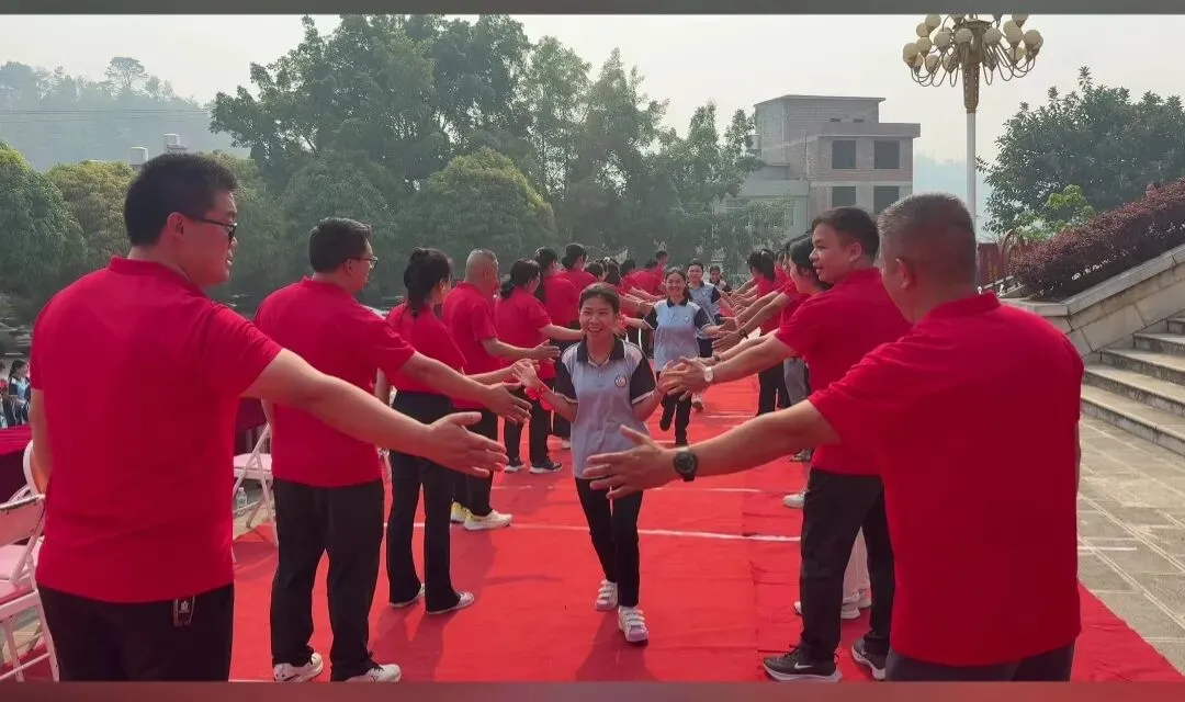 少年自有凌云志,冲刺中考赴韶华——富宁县归朝中学2026年中考誓师大会 第49张