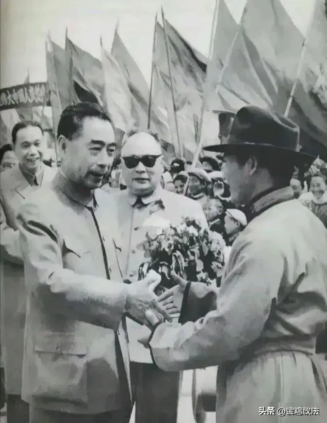 26年长春中考综合学习评价与检测语文试卷(八)作文范文《珍藏》 第2张