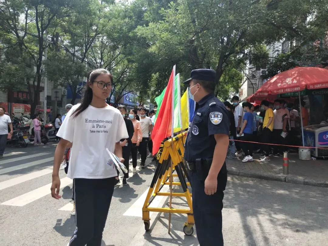 【护航中考】登封公安再出发 第25张