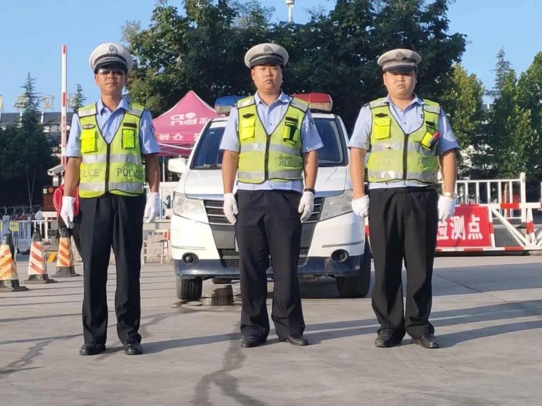 【护航中考】登封公安再出发 第29张