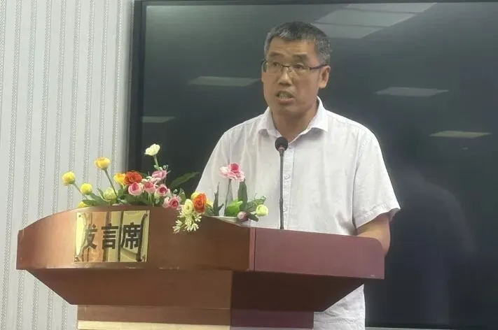 县局统筹把脉定向,三中聚力冲刺中考——环江县教育局领导莅临环江三中指导2026年春季备考培优工作 第11张