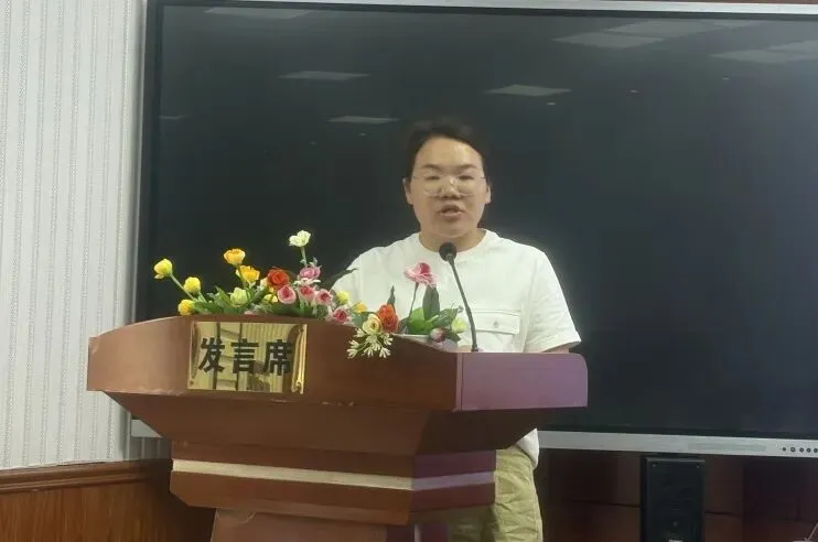 县局统筹把脉定向,三中聚力冲刺中考——环江县教育局领导莅临环江三中指导2026年春季备考培优工作 第15张