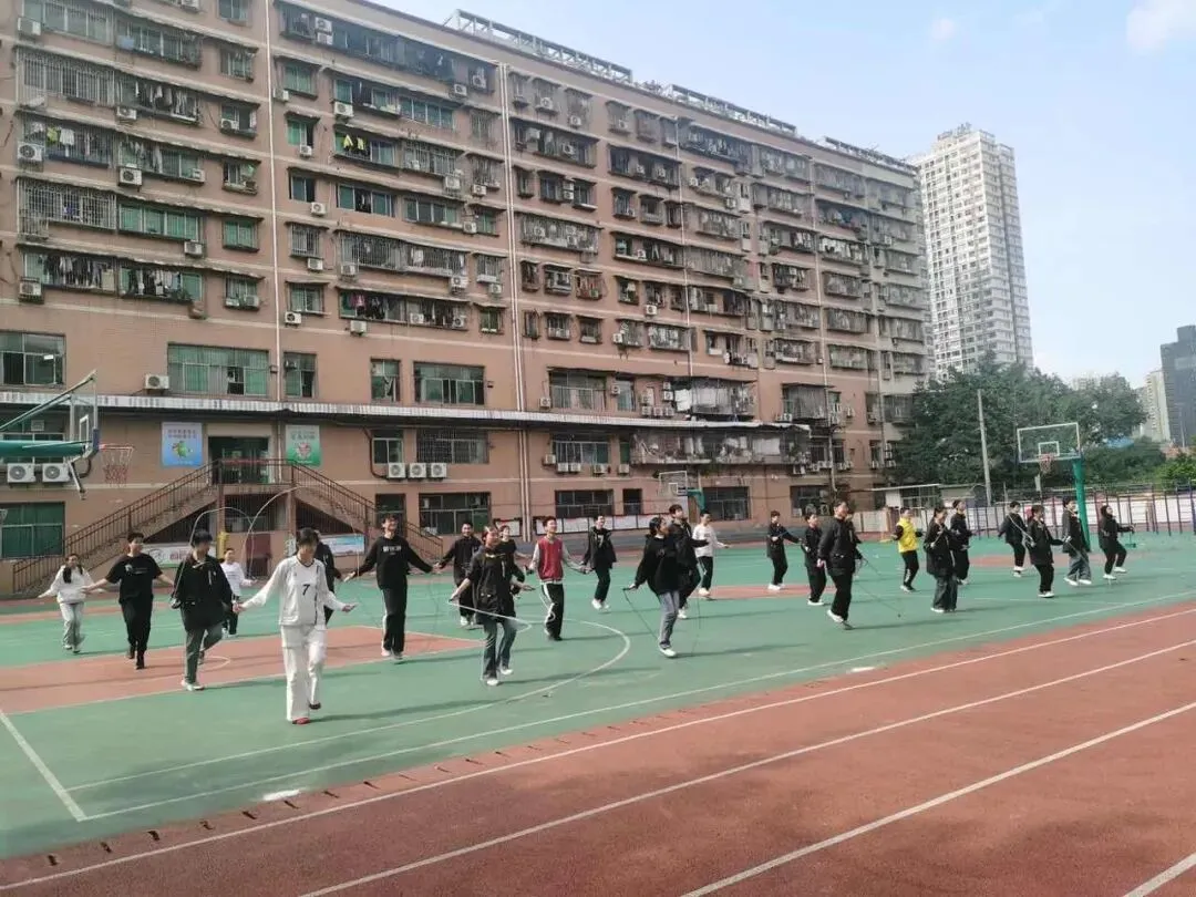 跃动青春 逐梦中考 | 我校区九年级跳绳比赛圆满落幕 第4张