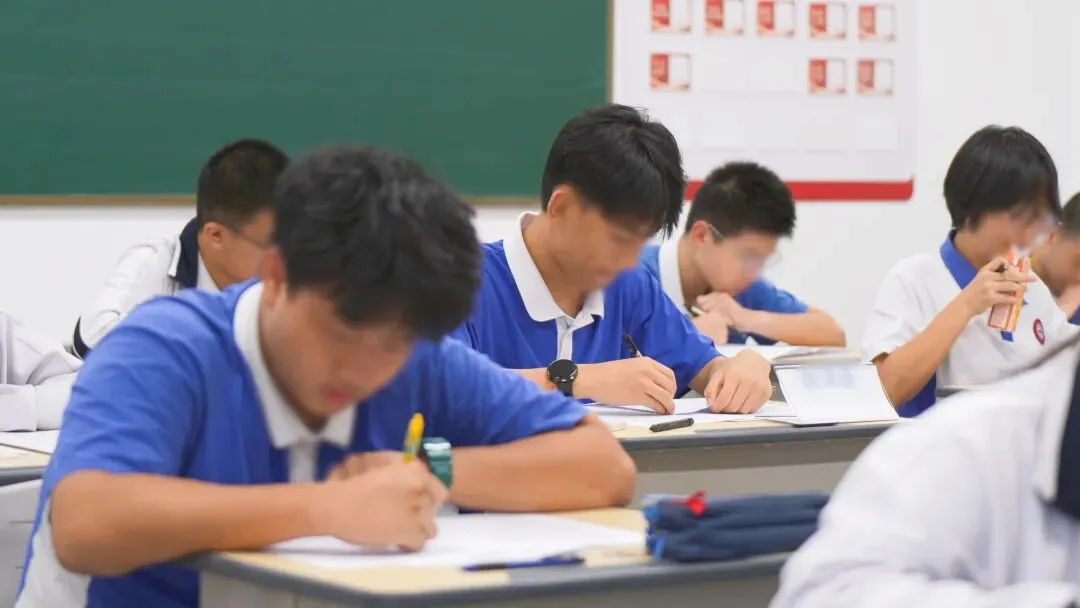 2025深圳中考喜报解析!深圳中考志愿填报定位必看 第3张
