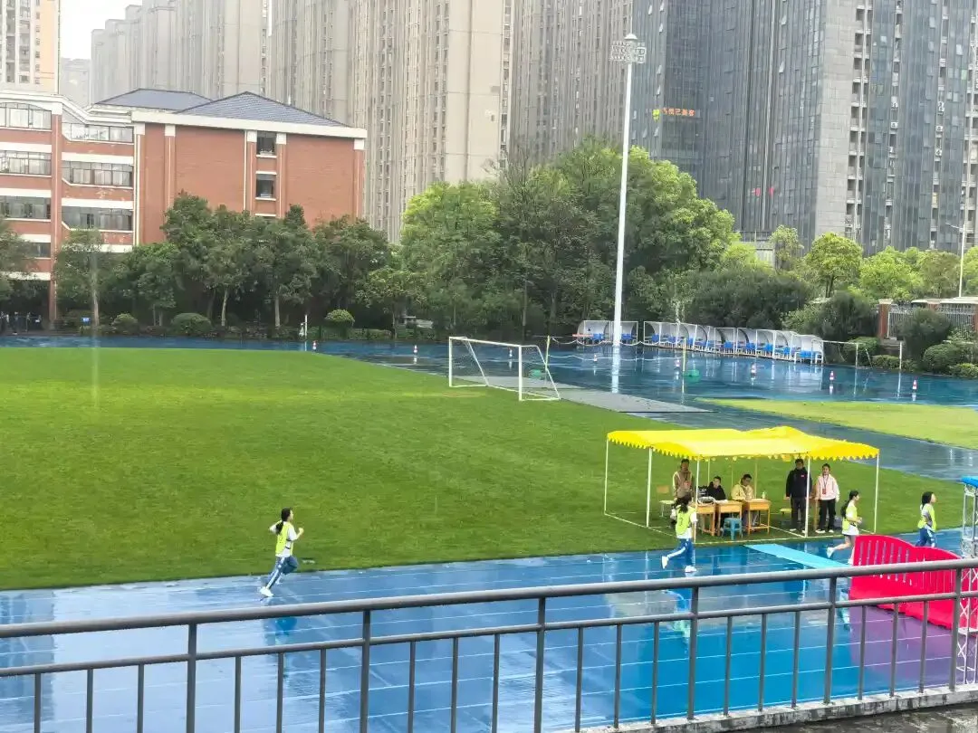 “真是拼了!” 长沙体育中考首日现场直击!!有人庆幸有人遗憾 第18张