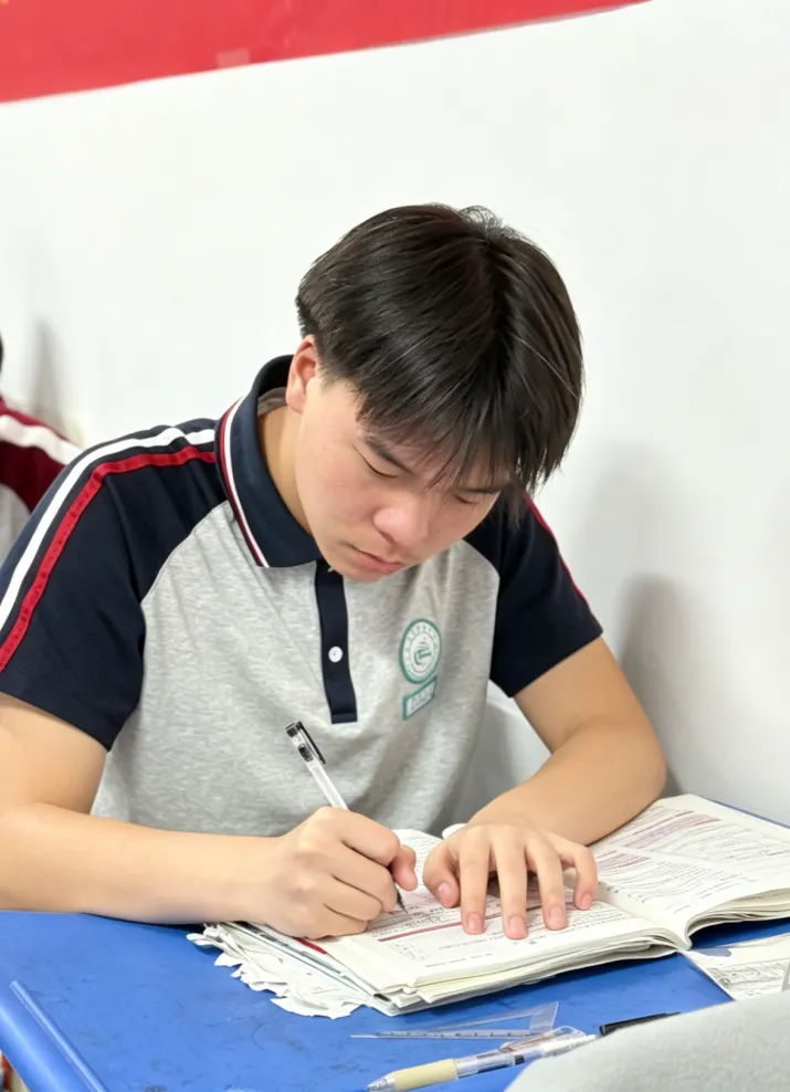 中考倒计时67天|夜灯为证,少年逐梦,不负前行 第75张 中考倒计时67天|夜灯为证,少年逐梦,不负前行 第75张