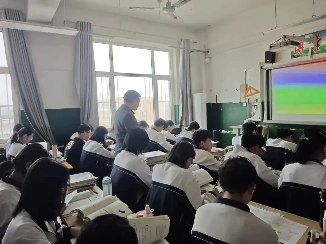 研思赋能备中考 名师引领启新程 ——垒头中学理综组教研活动纪实 第8张