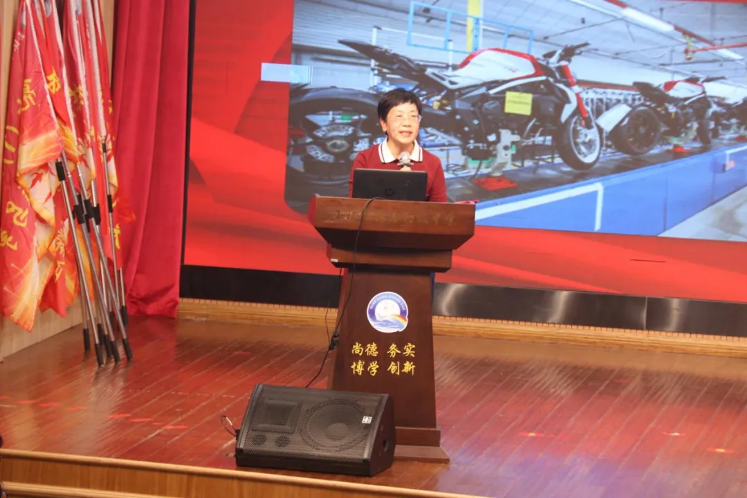 策马扬鞭,决战中考ǁ清港中学2026届中考备考冲刺誓师大会燃情启幕! 第16张