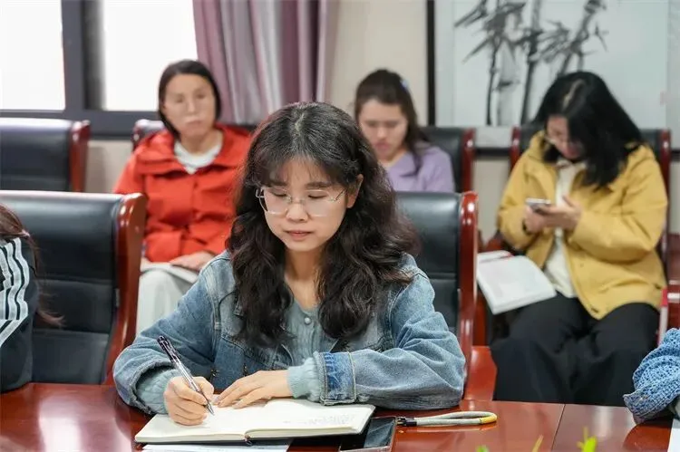 【中考研讨·文综组】精研提质凝合力 互鉴深耕共笃行----记文综组研讨会 第7张