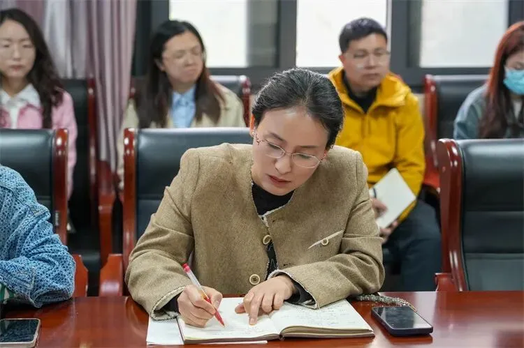 【中考研讨·文综组】精研提质凝合力 互鉴深耕共笃行----记文综组研讨会 第10张