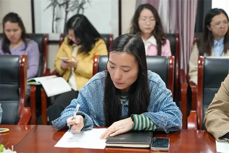 【中考研讨·文综组】精研提质凝合力 互鉴深耕共笃行----记文综组研讨会 第11张