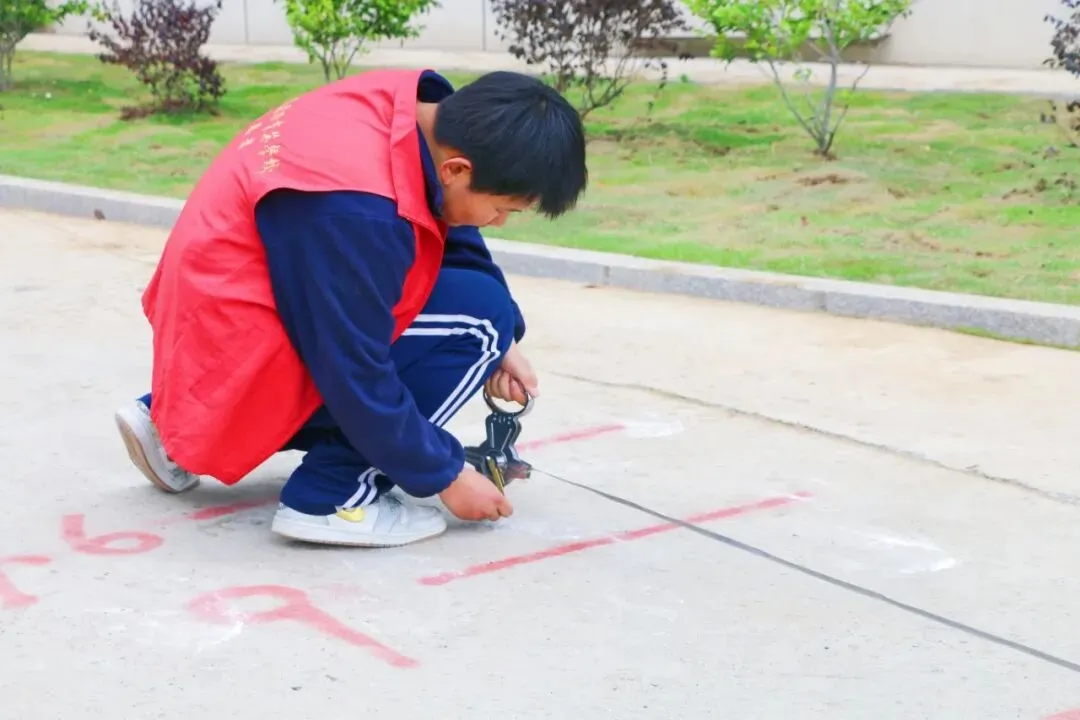 实战模拟砺锋芒,从容备考迎中考——育英学校九年级体育模拟测试顺利举行 第11张