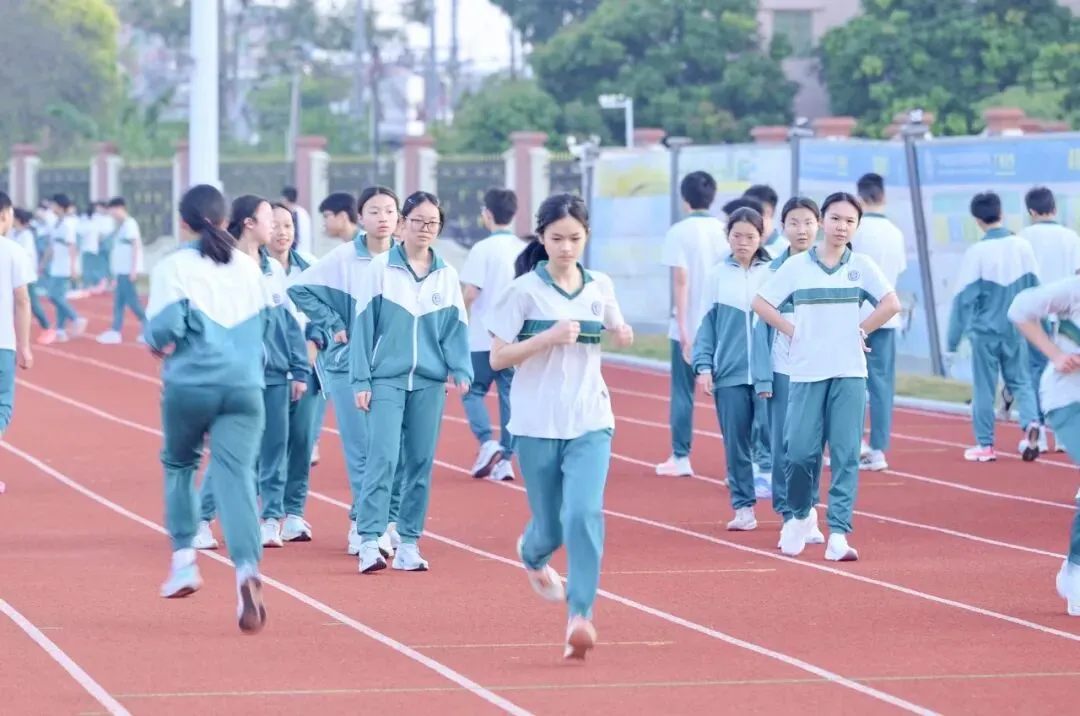 热血逐梦 不负韶华|白云龙外初三体育中考圆满收官! 第8张 热血逐梦 不负韶华|白云龙外初三体育中考圆满收官! 第8张