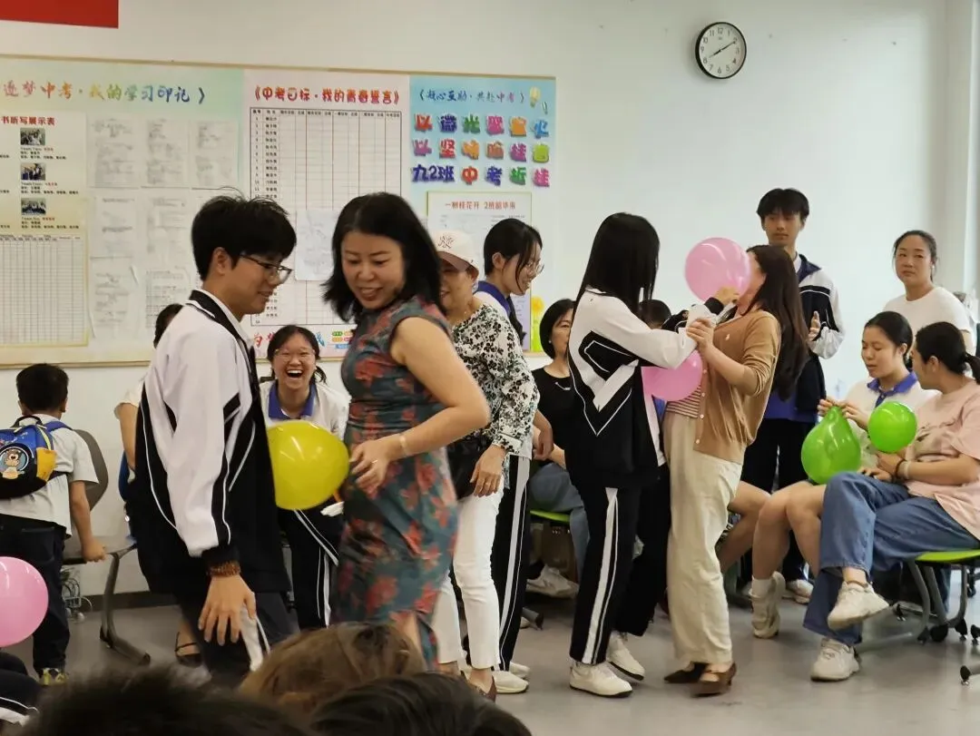 同心筑梦,冲刺中考|4月15日下午,映山红心理咨询为华朗学校初三学子开展亲子心理团辅 第2张