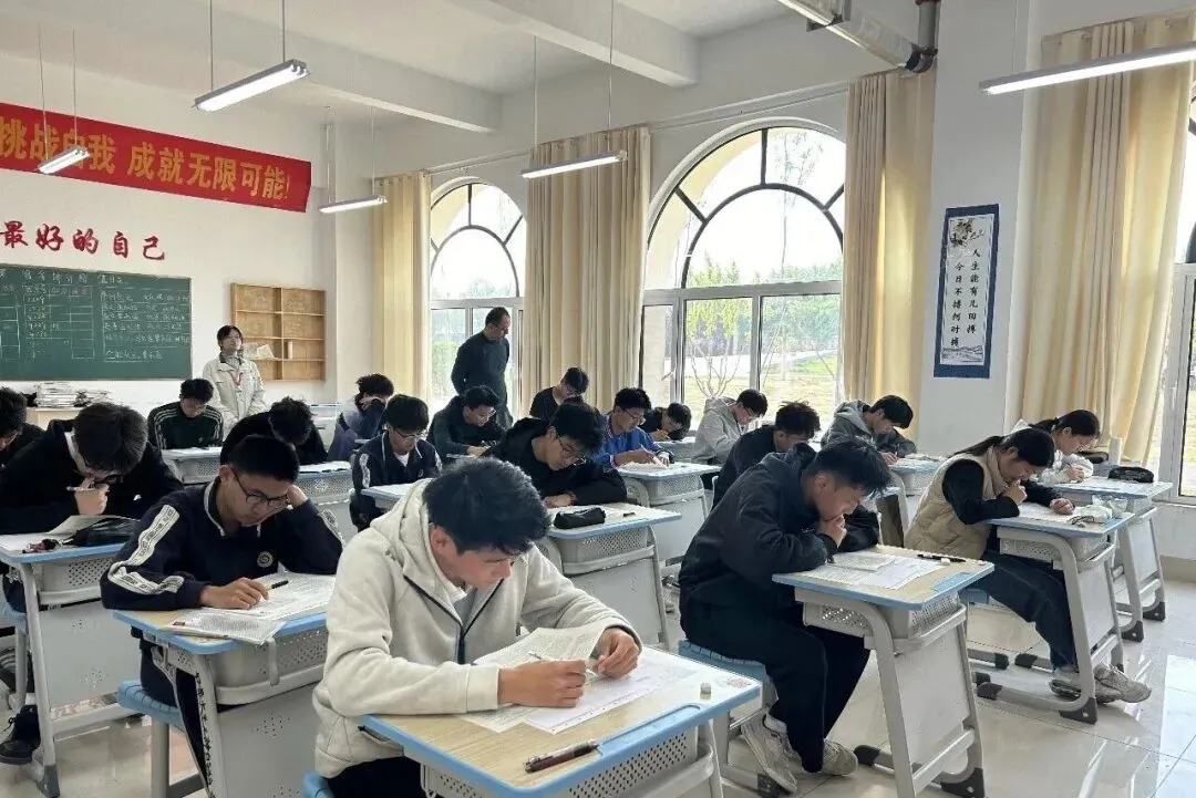 【复读部】笔尖上的冲刺——复读部第二次模拟考试纪实 第7张