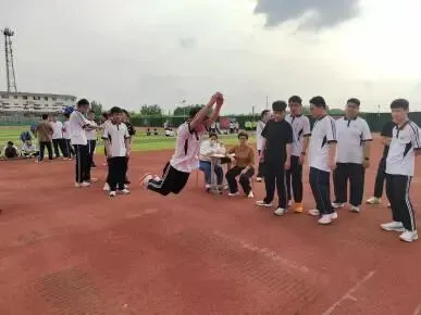 【校园体育】莘亭初级中学顺利完成体育模拟测试 第3张