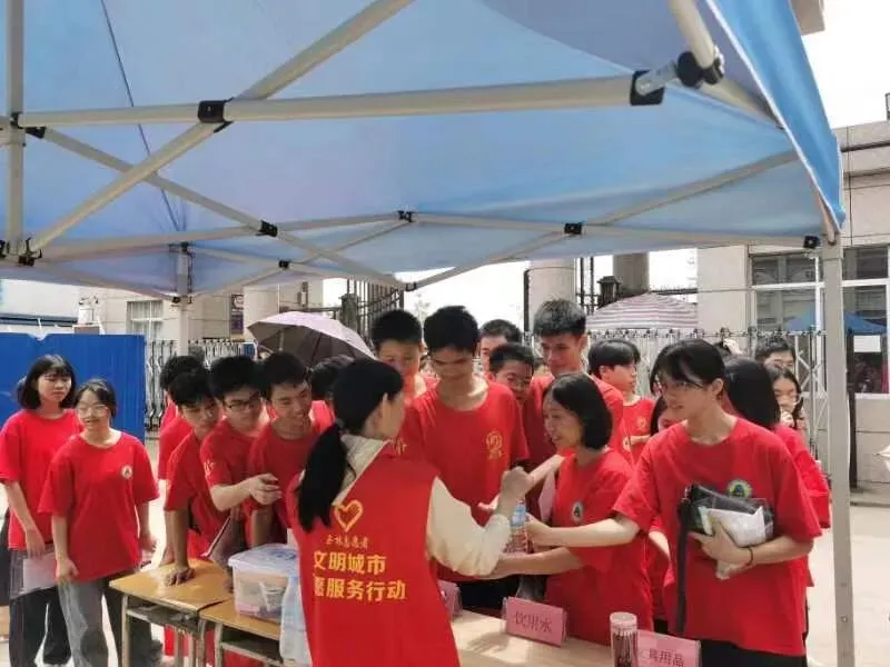 爱心护考 助梦启航——南江街道开展助力中考志愿服务活动 第5张